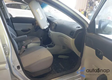 2010 Hyundai Accent Gls z USA, uszkodzony, nr VIN KMHCN4AC1AU428017